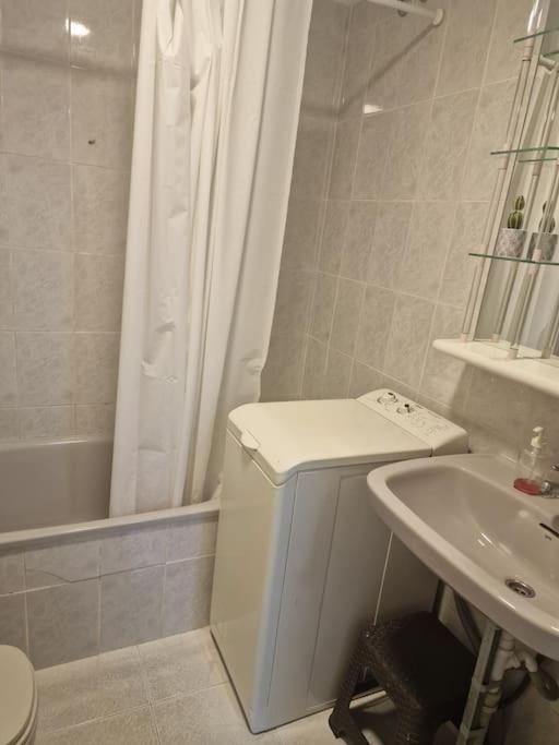 Studio Flat 150M Away From Beach Torrevieja Kültér fotó
