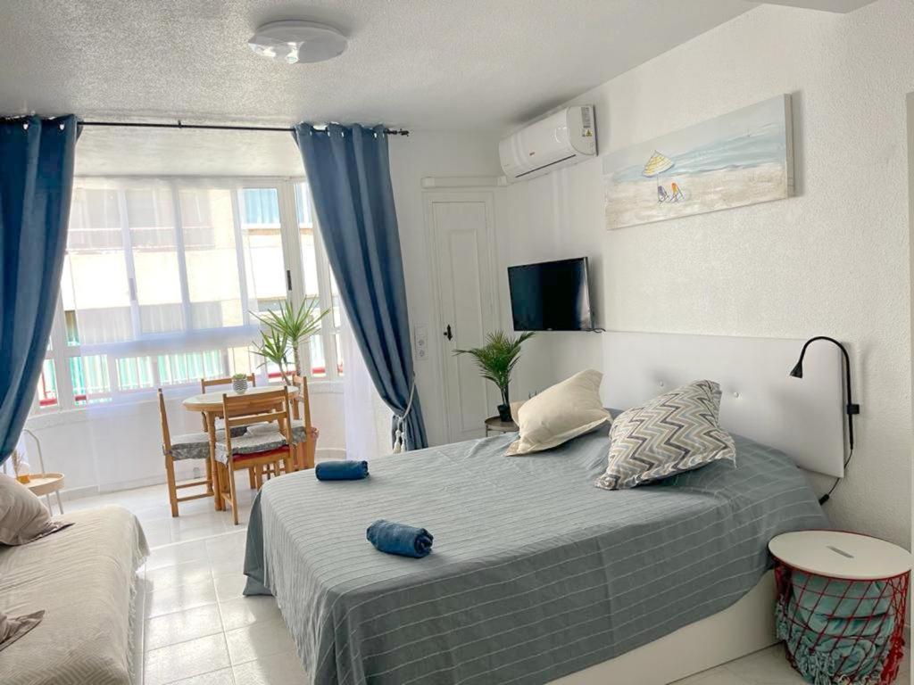 Studio Flat 150M Away From Beach Torrevieja Kültér fotó
